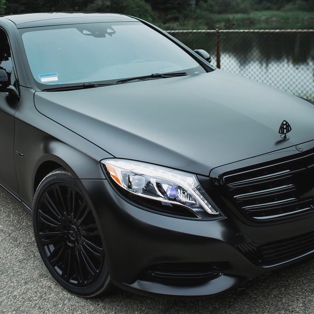 Черный л9. Мерседес 222 черный матовый. Черный цвет обои. Черный фон однотонный без текстурный чисто черный. Черный л9.