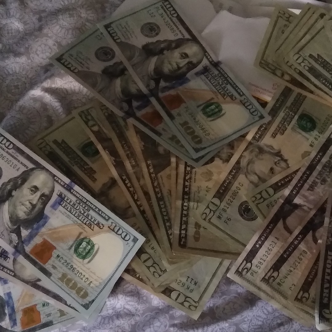 Love money Ent