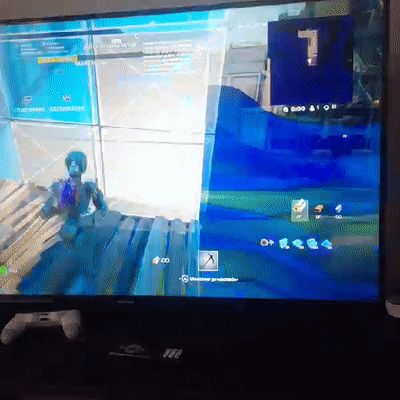 jugando fornite 