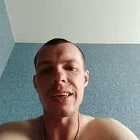лавировал между домами