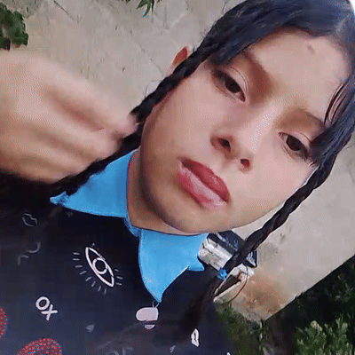 Camila miusic.