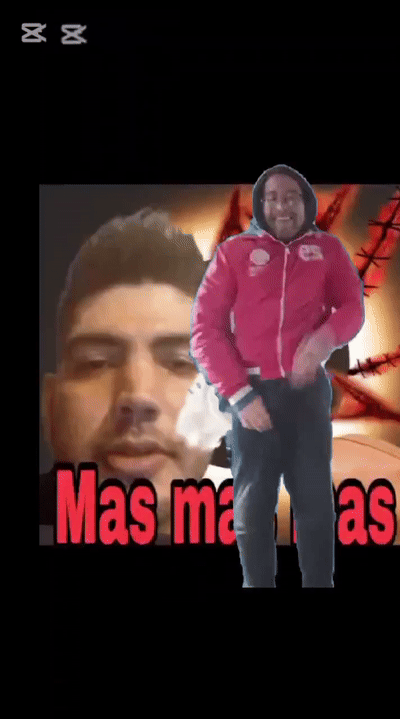 el pasito enchorisado  😂😂😂