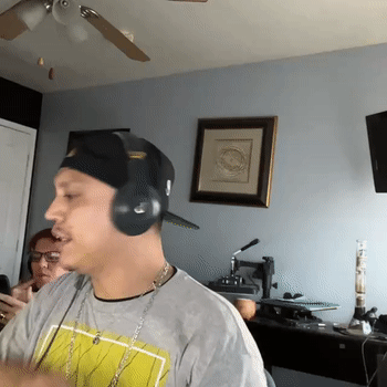 New SauceRadio show goes live NOW