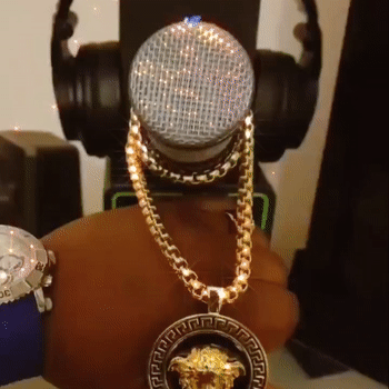 🗣The mic speak French 