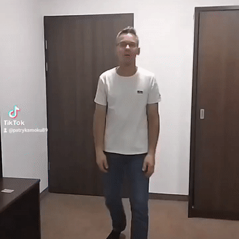 huta wjeżdża na bit