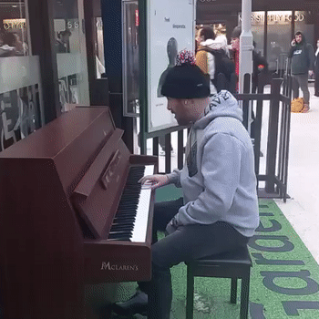 PIANO RAP.....LEGEND
