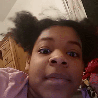 hey y'all 🤚😀