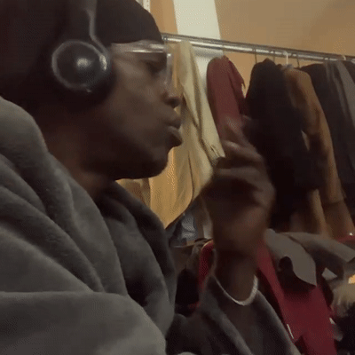 Dressing Room Freestyle 