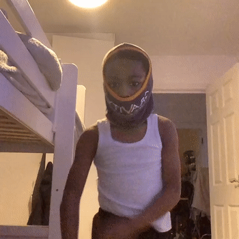 Jimmy cooks (19:19:44)