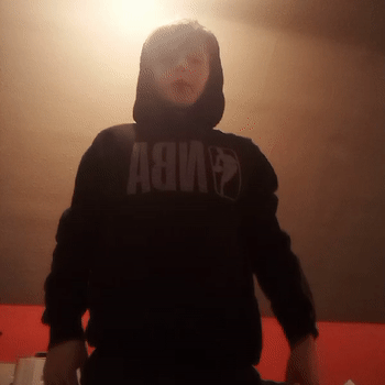 video-Praying (17:31)
