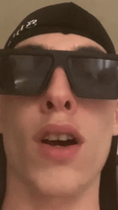 POV: TU VA SUR RAPFAME ET TU VOIT TOUT LES ZGEGS QUI ESSAYENT DE CLASHER 